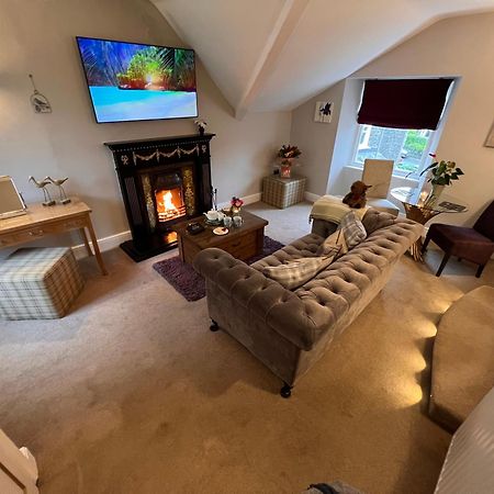 Windermere Boutique Hotel Spa Suites & Hot Tubs 외부 사진