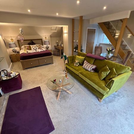 Windermere Boutique Hotel Spa Suites & Hot Tubs 외부 사진