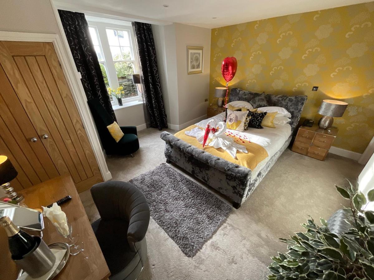 Windermere Boutique Hotel Spa Suites & Hot Tubs 외부 사진