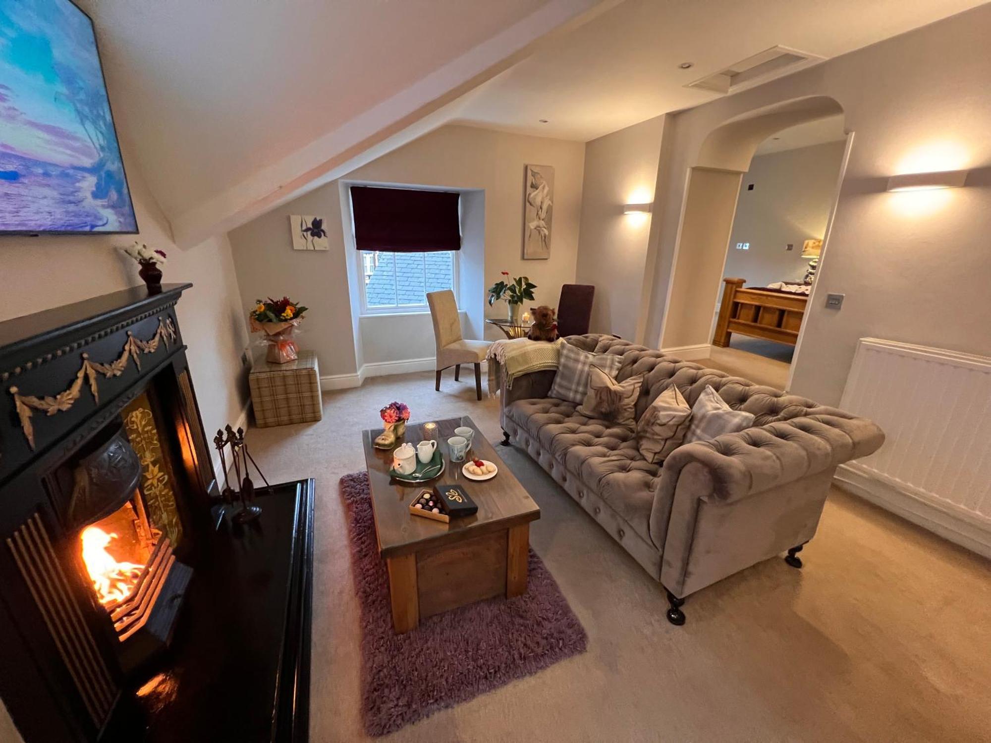 Windermere Boutique Hotel Spa Suites & Hot Tubs 외부 사진