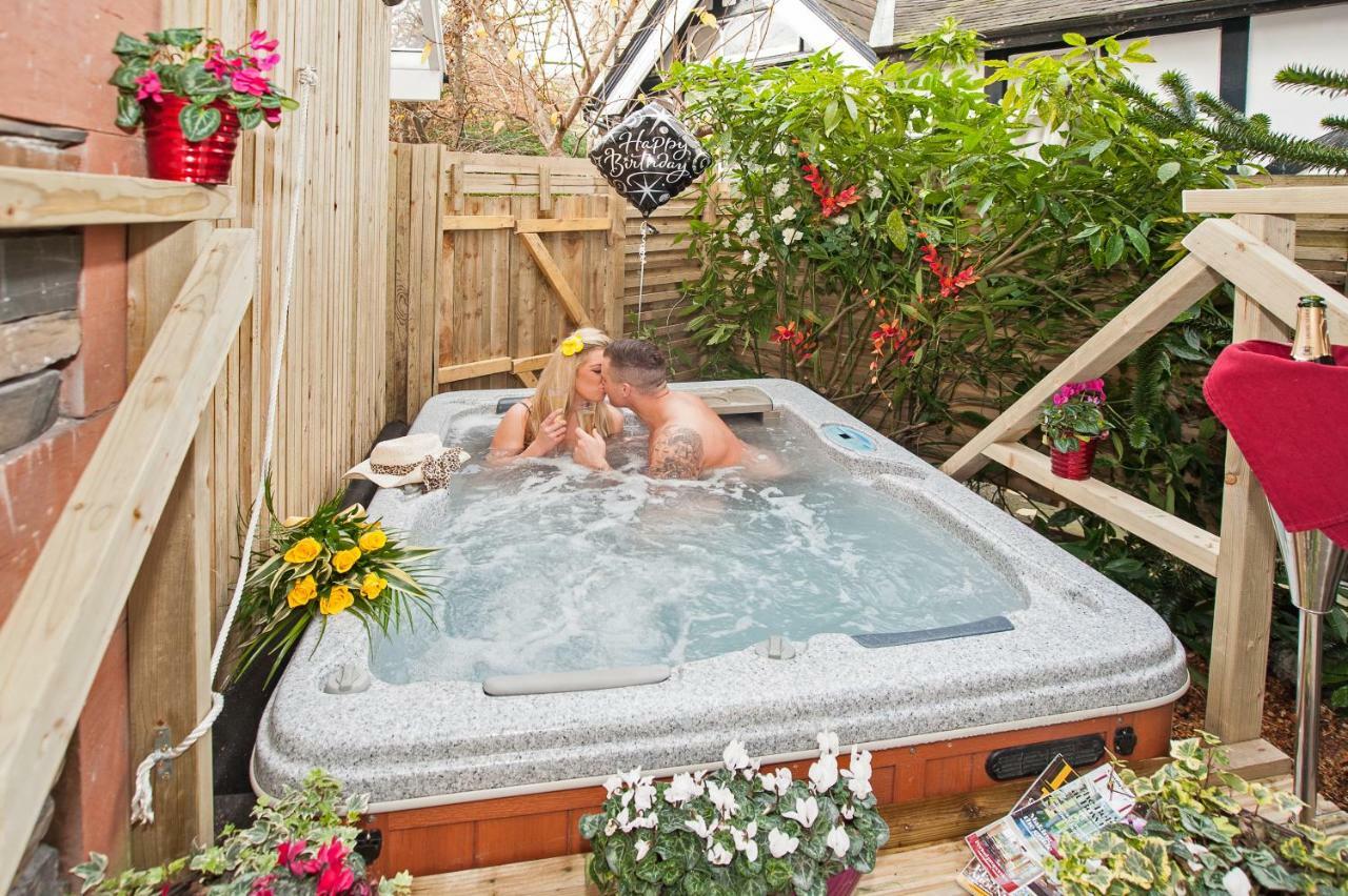 Windermere Boutique Hotel Spa Suites & Hot Tubs 외부 사진